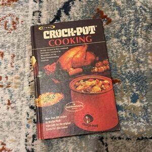 VINTAGE Rival Crockpot Cookbook 1975 Over 300 Recipes Original Crock Pot